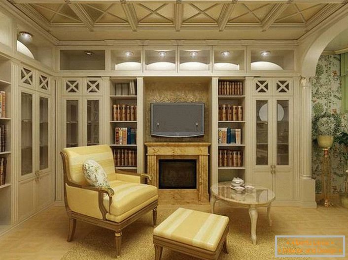 Svijetla gostinjska soba u stilu zemlje s pravilno odabranom rasvjetom. U unutrašnjosti, u najboljim običajima zemlje, koriste se elementi drvenih dekorova.