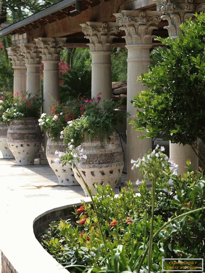Dvorište u mediteranskom stilu