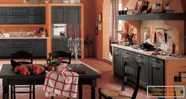 Glavni zahtjev rustikalnog stila je funkcionalnost kuhinjskog prostora. 