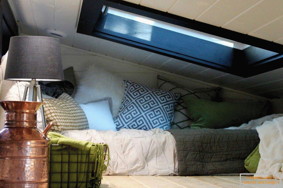 Spavaonica ispod stropa