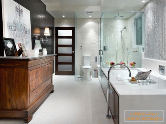 Interijer u visokotehnološkom stilu - fotografija kupaonice i WC-a