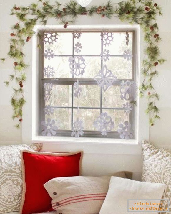 Kako ukrasiti prozor za Novu godinu - fotografije najboljih ideja