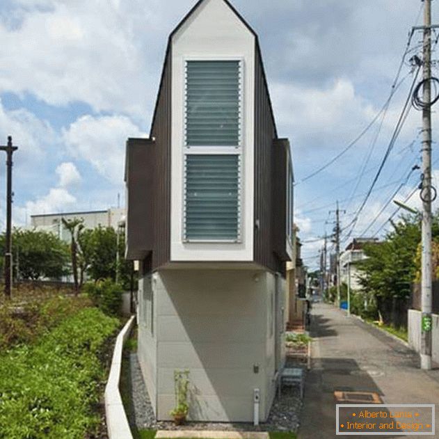 Kuća čudnog oblika iz arhitekata Mizuishi Atelier - фото 2