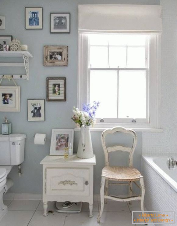 Dizajn kupaonice u stilu Provence - foto pribor