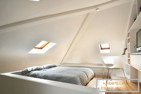 Spavaonica ispod stropa