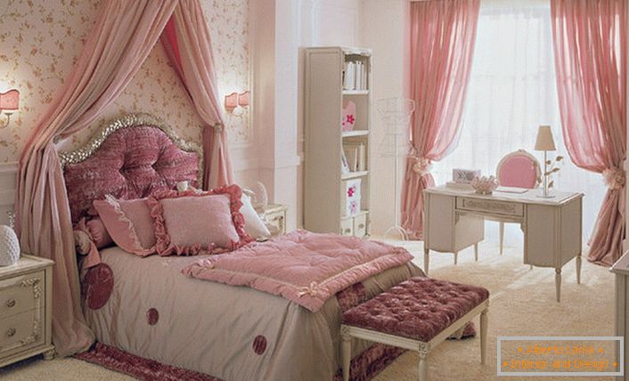 Dječja soba za djevojku u stilu Provence-zemlje barbie.