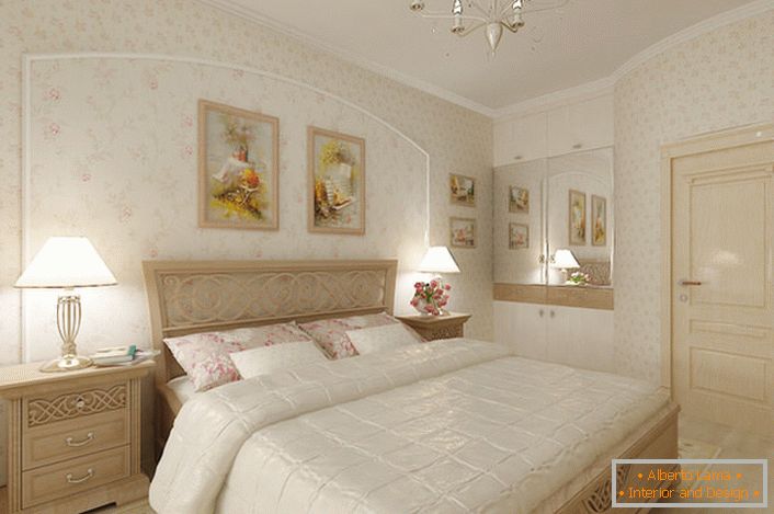 Spavaća soba suite u stilu romantizma.