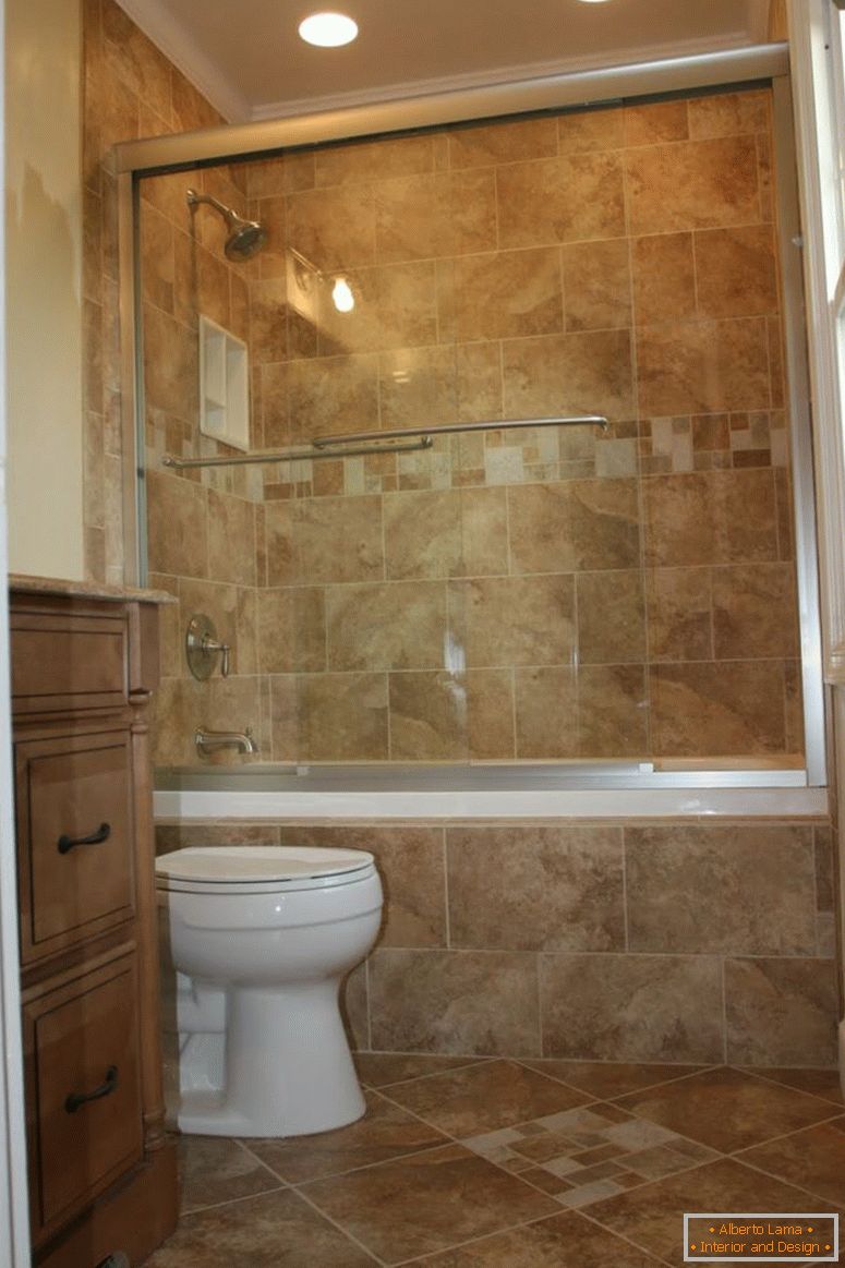 berba-unutarnja-kupatilo-design-trendy-žuto-zid-i-poda keramičkim pločicama-uzorak-bijelo-sjedi-voda-ormar-bijelo-kada-lakirano drvo-ispraznost stol-s-tri-drawers- kupaonica-crijep-trendovi-bathroo