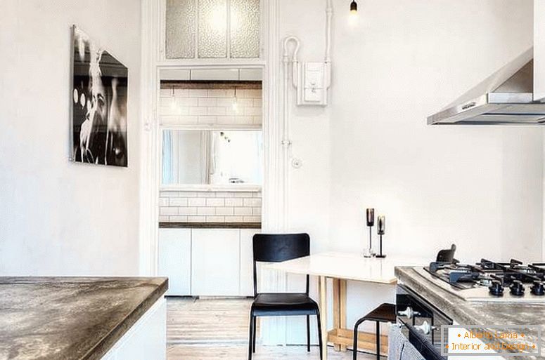 Moderna kuhinja malog stana u Švedskoj