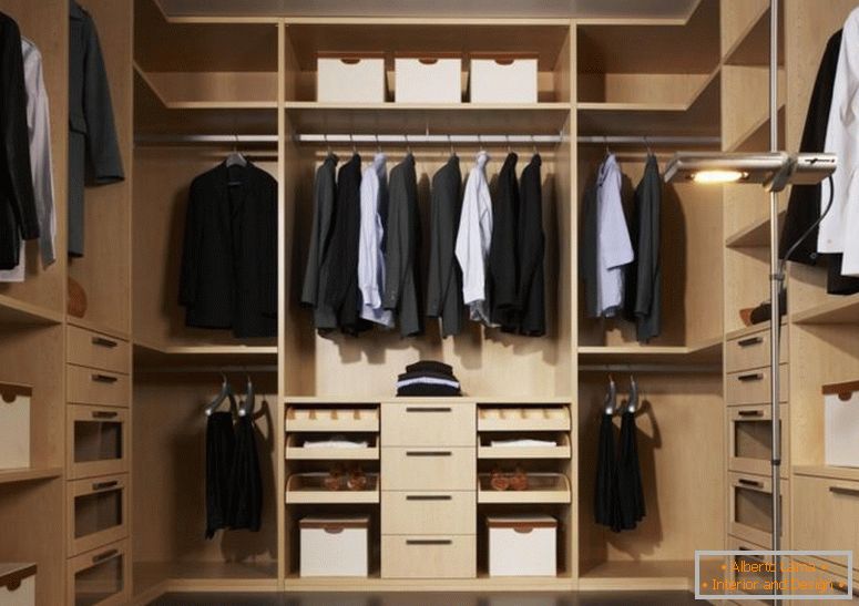 galerije_73_ wardrobe_room_