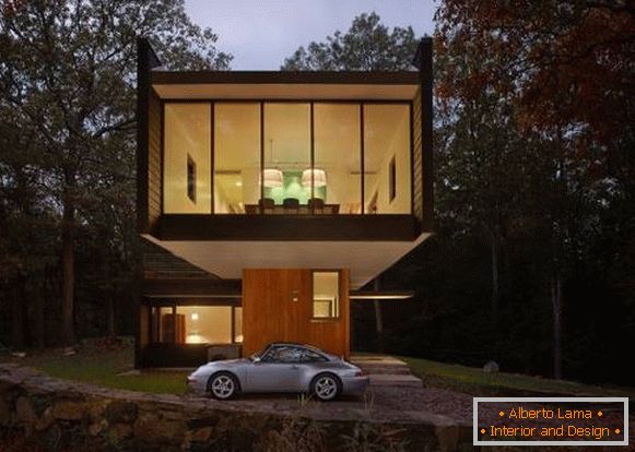 Moderni dizajn privatne kuće s baldahinom