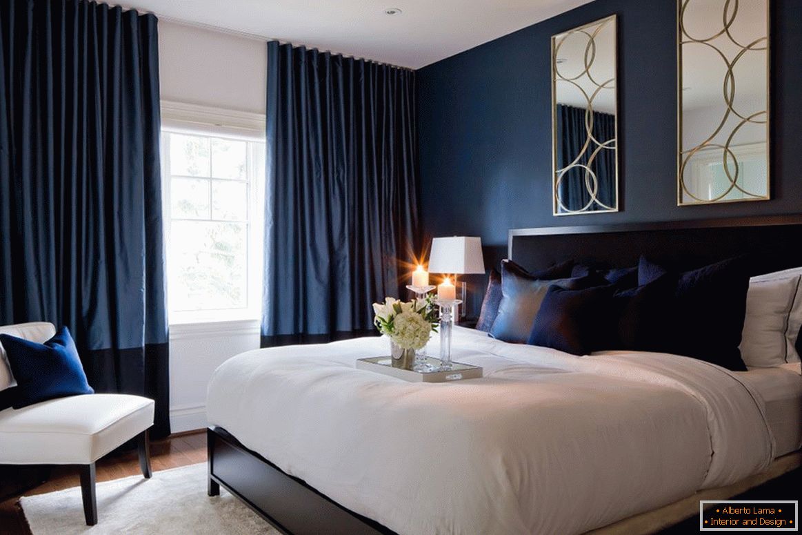 Dizajn spavaće sobe u plavoj boji