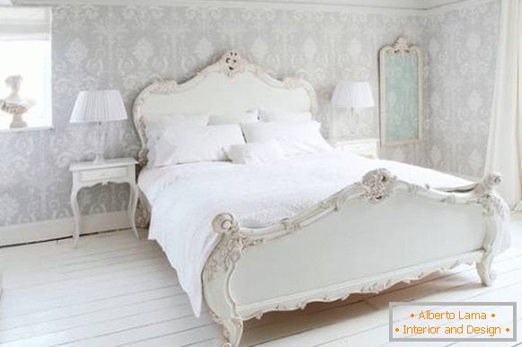 Sjajna pozadina od jarke u stilu Provence za spavaću sobu - fotografija