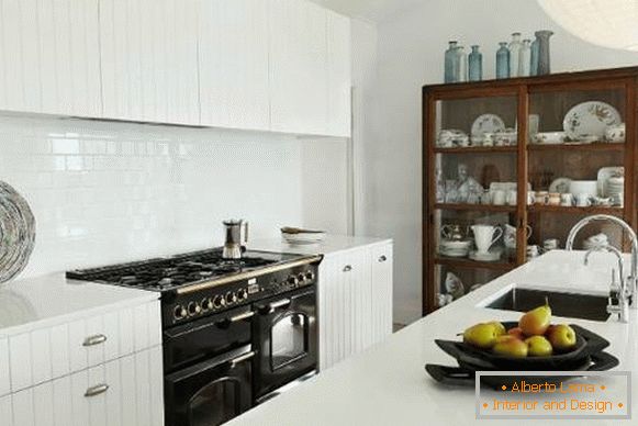 Kuhinjski dizajn s klasičnim buffetom - fotografije u modernom stilu