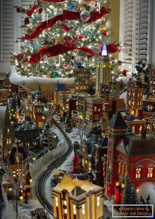 Božić-stablo-s-igračka-grad