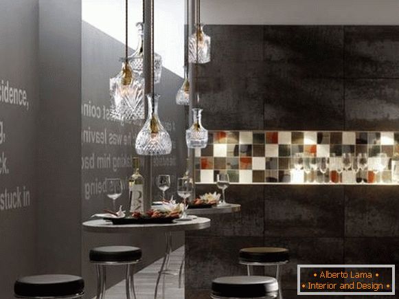 Dizajn kristalnih svjetiljki u stilu potkrovlja - fotografije u kuhinji