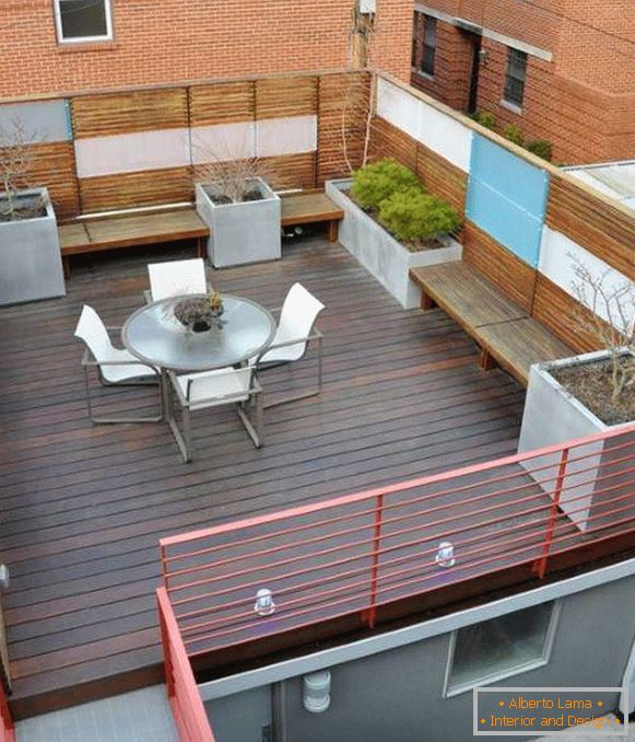 Ideja za zaštitu terase na krovu kuće