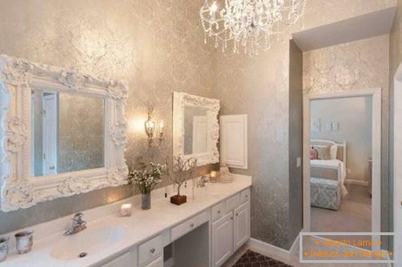 Klasična kupaonska ogledala s ukrasnim letvicama